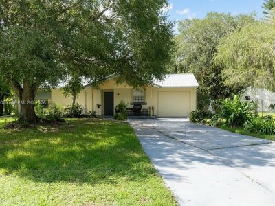 4001 Bishop Cir
