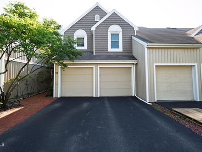 14 Wedgewood Lane