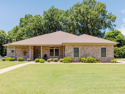317 Fair Oaks Cv