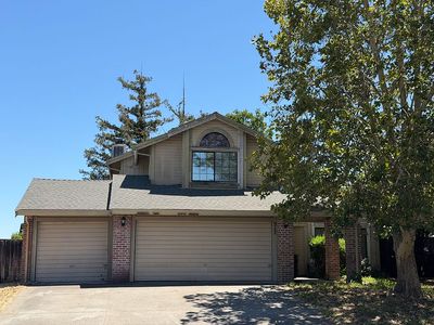Property at 317 Marna Dr, Vacaville, CA