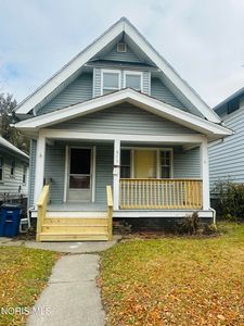 Property at 835 Toronto Ave, Toledo, OH