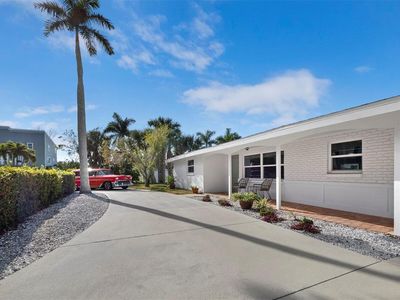 691 TARAWITT DRIVE