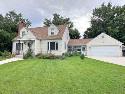 22 N Pine St