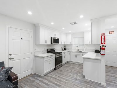 6738 Coldwater Canyon Ave