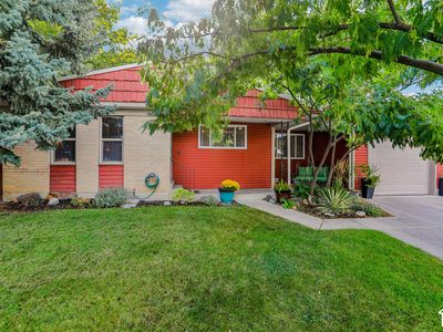 7449 S Bridgewater Dr