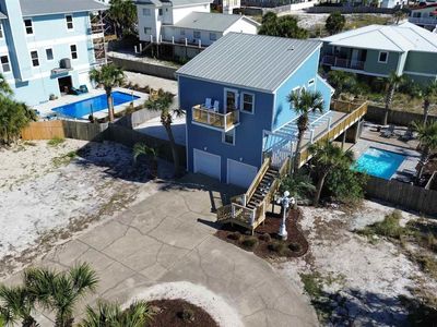 1304 Via Deluna Dr