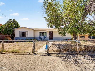 843 W SPRAY Street