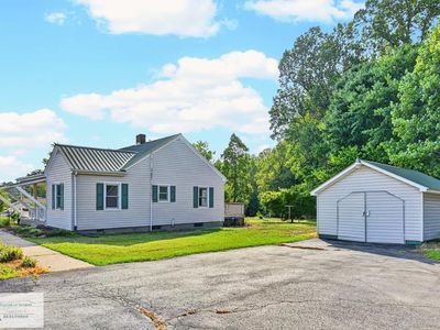 5996 Kentuck Rd