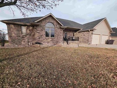 610 Leisure Ln