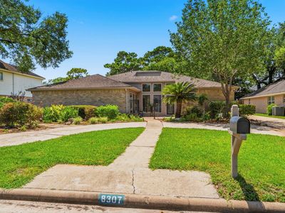 8307 Ivan Reid Dr