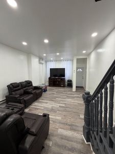2019 E Elkhart St