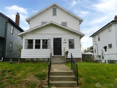228 N Harris Ave