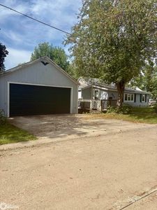 227 Asbury Dr