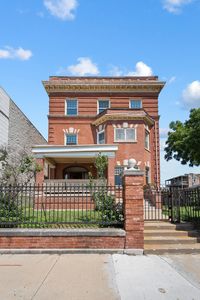 4541 S Forrestville Ave