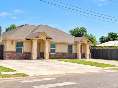 Property at 1617 Monterrey Ave, Laredo, TX