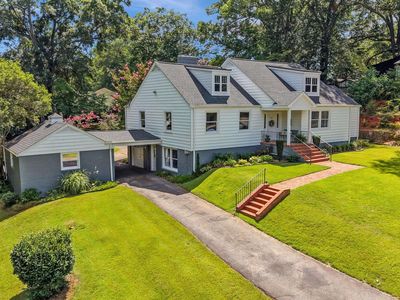 23 Buist Ave