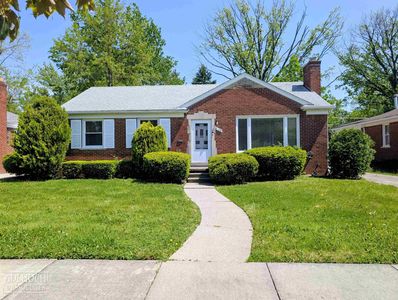 2168 Allard Ave