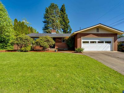 3715 NW Fillmore Ave