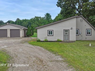 5249 W Dodge Rd