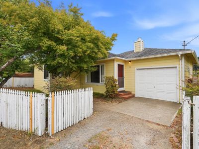 40 S Knoll Road