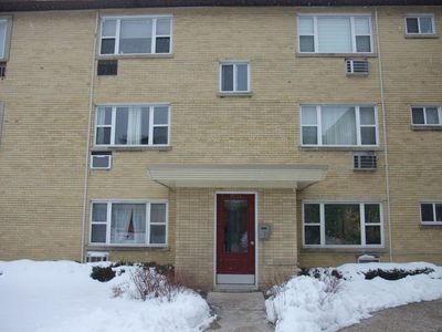 2123 Howard St APT 1H