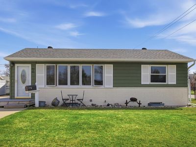 101 7th Ave E