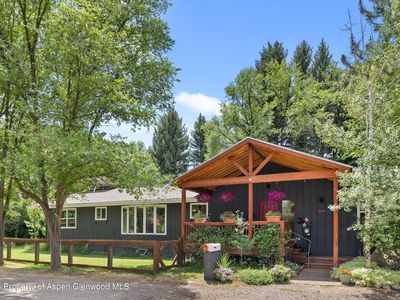 564 Grace Dr