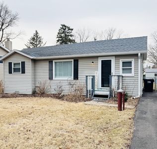 Property at 5503 Oakwood Dr, Oakwood Hills, IL