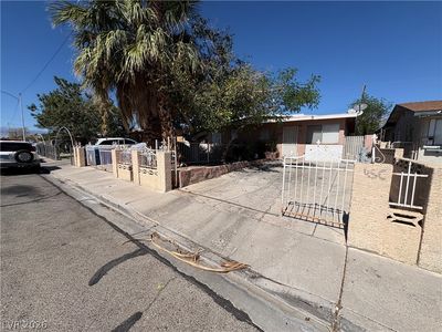 3604 Glendale Ave