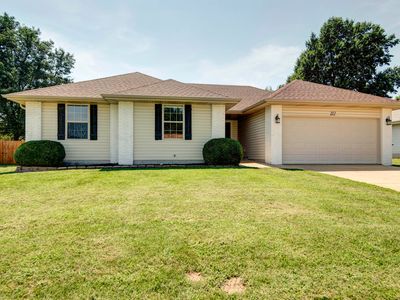 212 E Robin Road