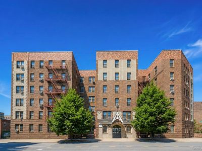 2925 Matthews Avenue #2H
