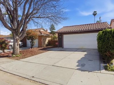 576 Mekler Dr