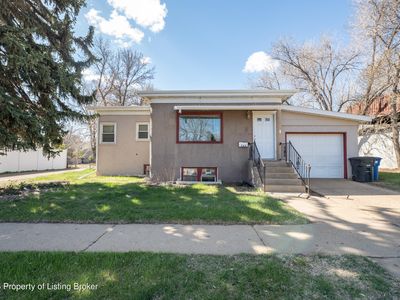 Property at 523 3rd St W, Dickinson, ND