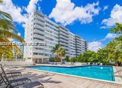 7545 E Treasure Dr APT 10I