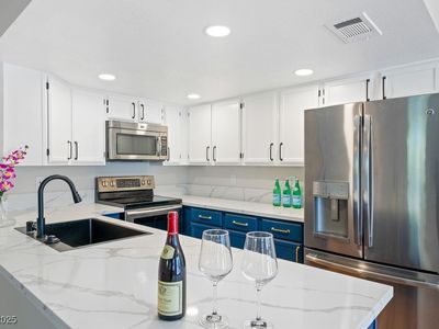 5060 Jeffreys St UNIT 201