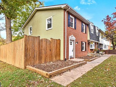 Property at 4517 Appledale Ct, Marshall, VA