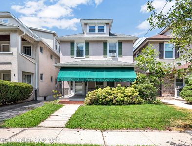 2333 Adams Ave