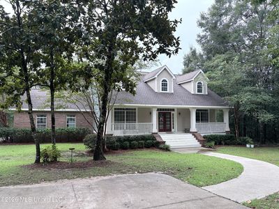 2913 Holden Dr