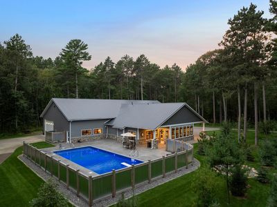 5883 Driftwood Ln