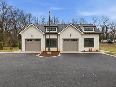 512 Old Lovers Ln Unit 811