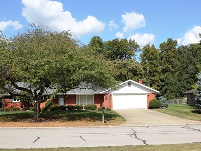 8300 W Eucalyptus Ave