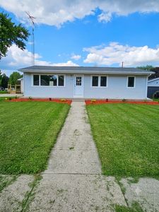 2110 W Memorial Dr