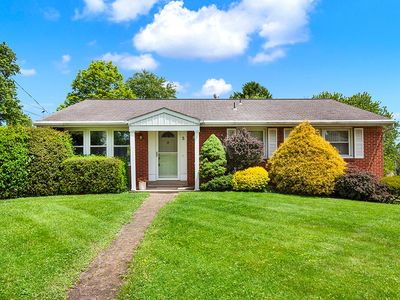 5 Shawnee Dr