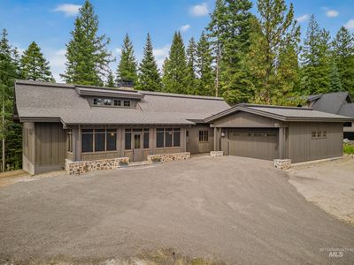 16 Vernon Ct