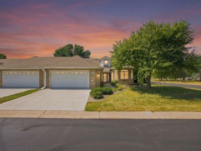 1264 Silverthorn Dr