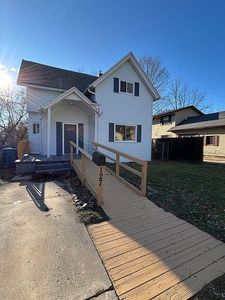 127 Spruce St