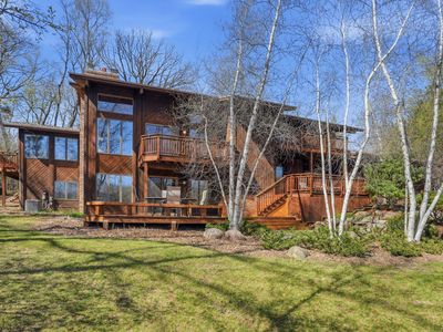 985 Cliff Rd