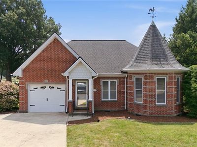 516 Leston Gilbert Dr