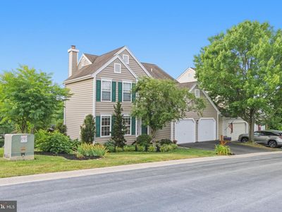 415 Carpenters Cove Ln