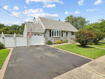 88 Bentley Ave